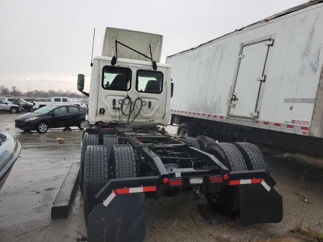 2022 Freightliner Cascadia 116