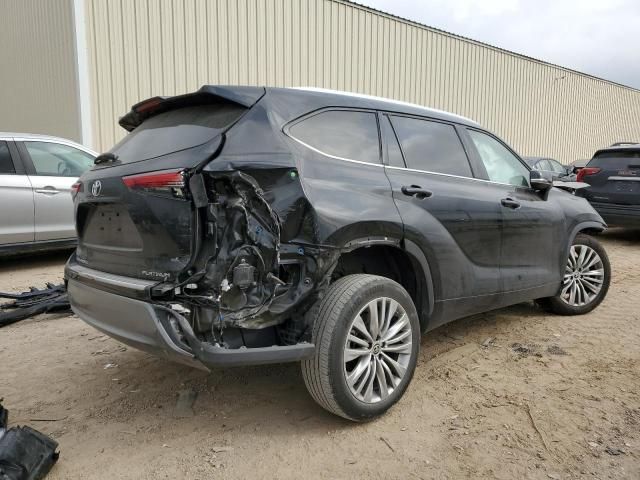 2022 Toyota Highlander Platinum