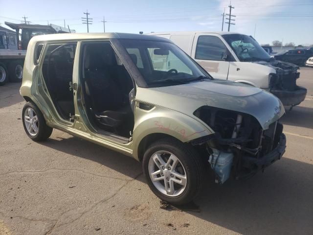 2010 KIA Soul +