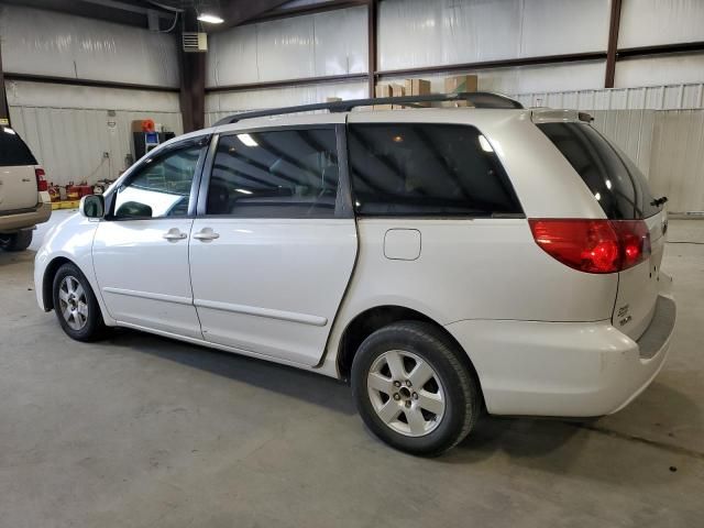 2007 Toyota Sienna XLE