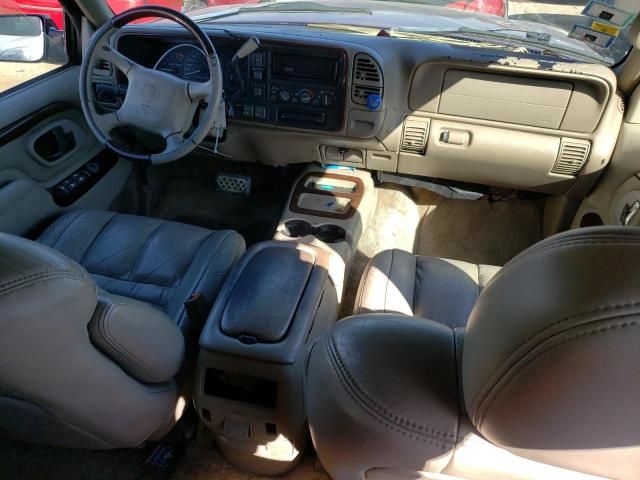 2000 Cadillac Escalade