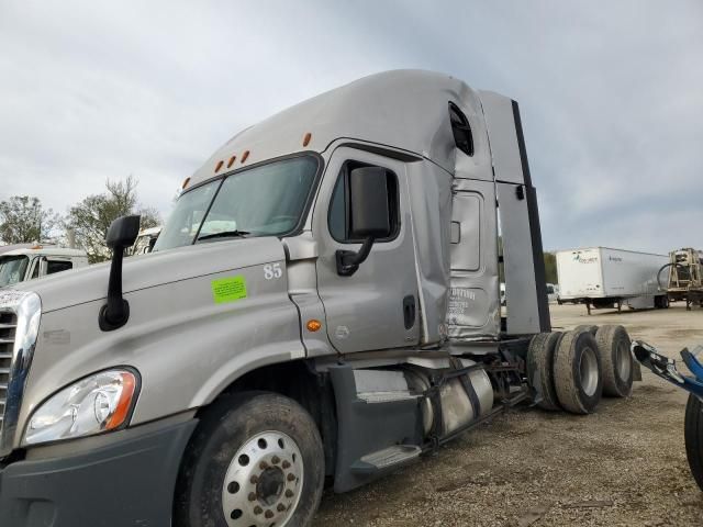 2018 Freightliner Cascadia 125