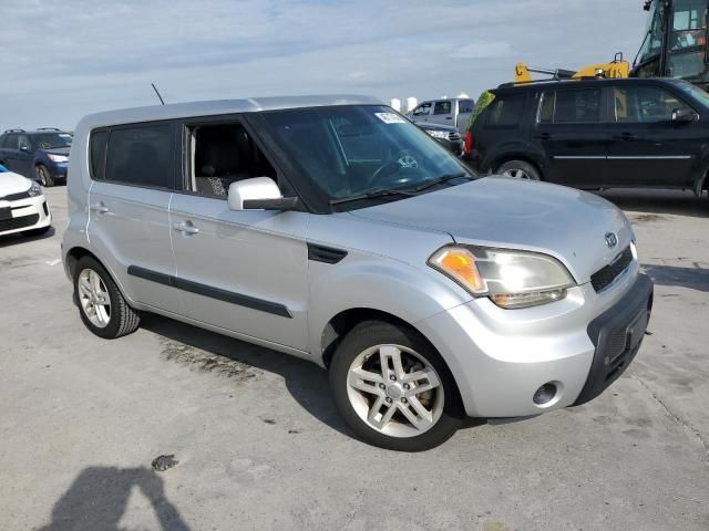 2011 KIA Soul +