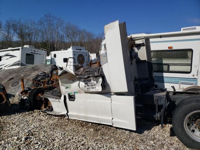 2014 Freightliner Cascadia 125