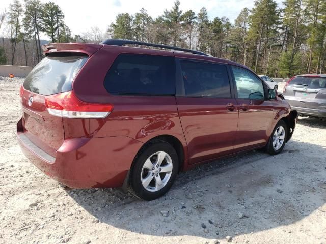 2014 Toyota Sienna LE