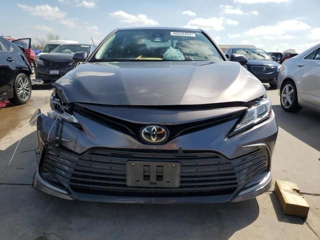 2022 Toyota Camry LE