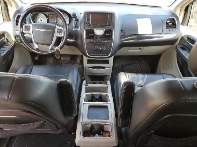 2012 Chrysler Town & Country Touring