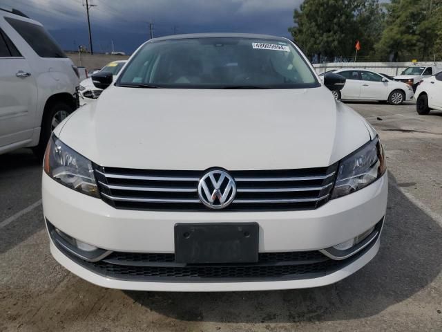 2015 Volkswagen Passat SE