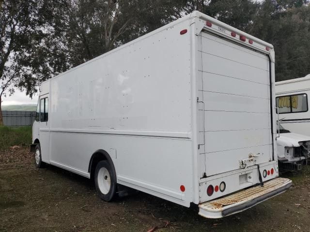 2005 Freightliner Chassis M Line WALK-IN Van