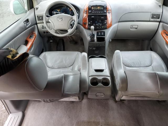 2007 Toyota Sienna XLE