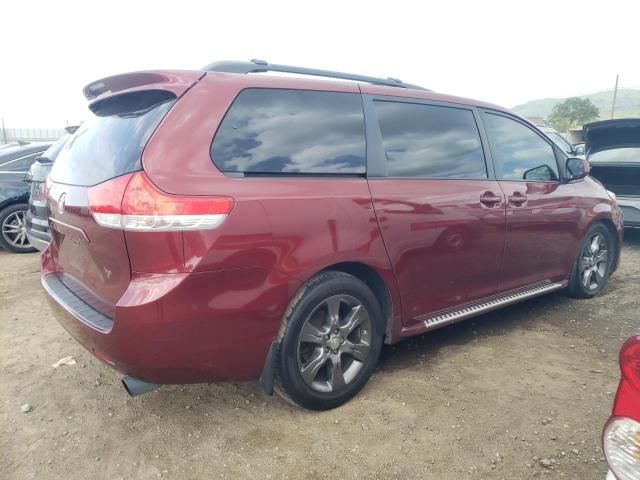 2013 Toyota Sienna LE