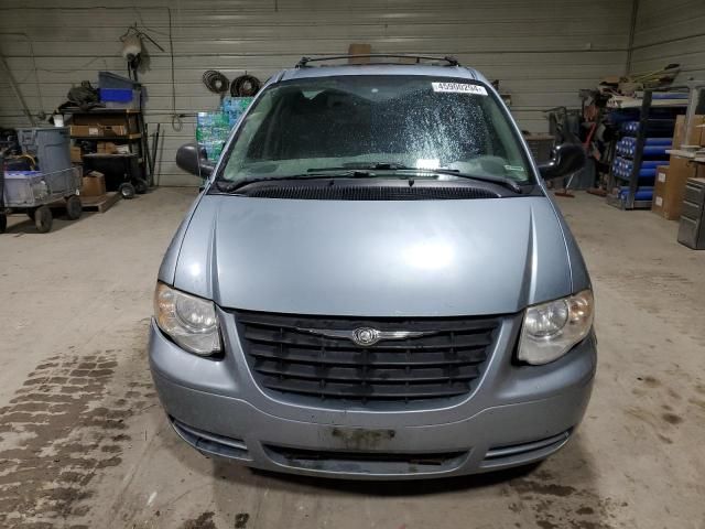 2006 Chrysler Town & Country