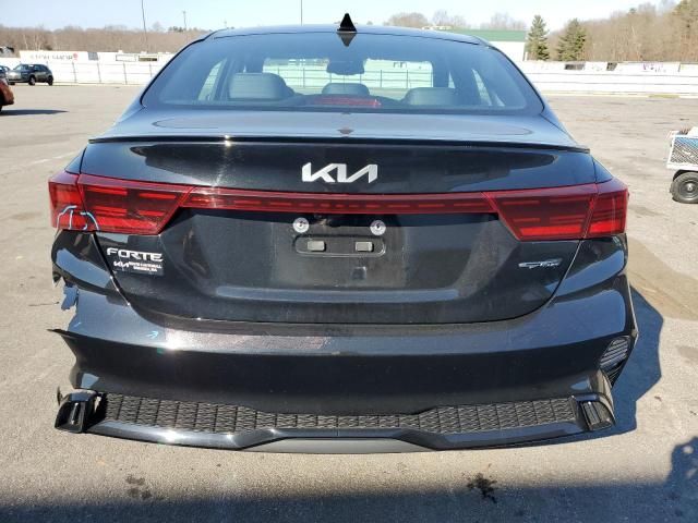 2022 KIA Forte GT Line