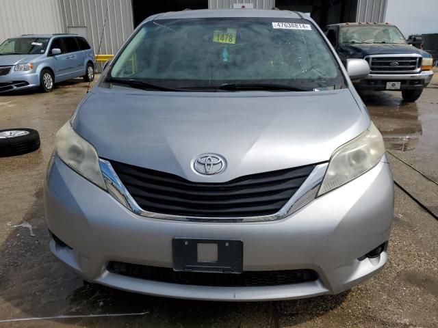 2011 Toyota Sienna LE