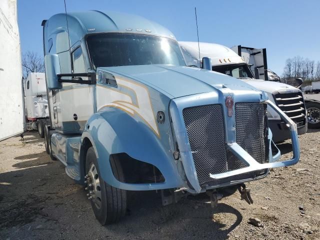 2019 Kenworth Construction T680