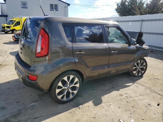 2013 KIA Soul +