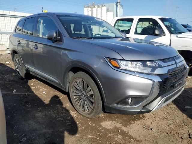 2019 Mitsubishi Outlander SE