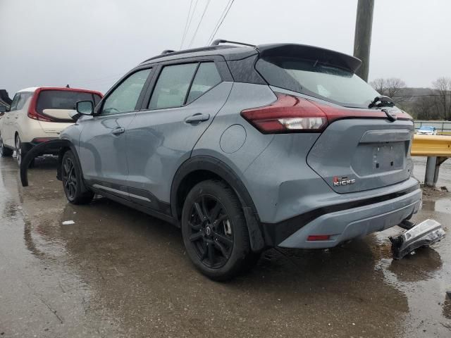 2022 Nissan Kicks SR