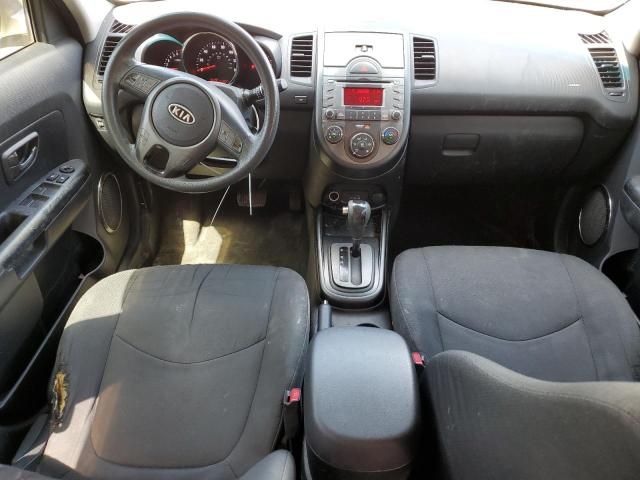 2010 KIA Soul +