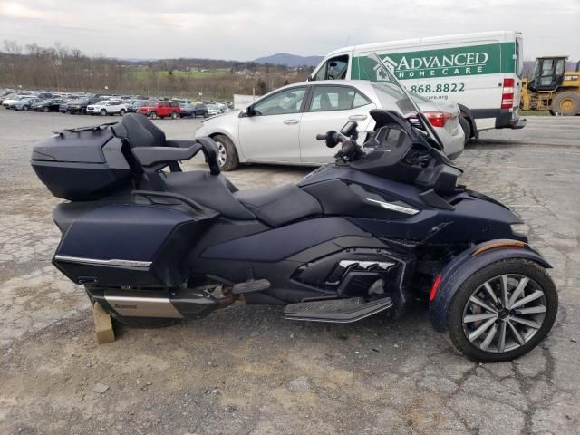 2022 Can-Am Spyder Roadster RT