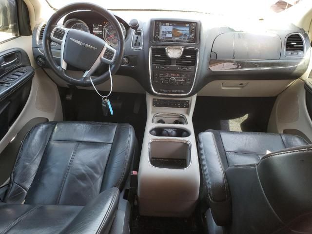 2011 Chrysler Town & Country Limited