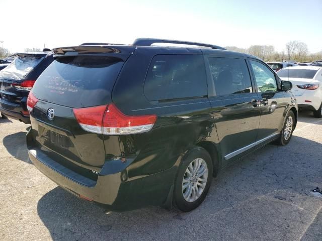 2014 Toyota Sienna XLE