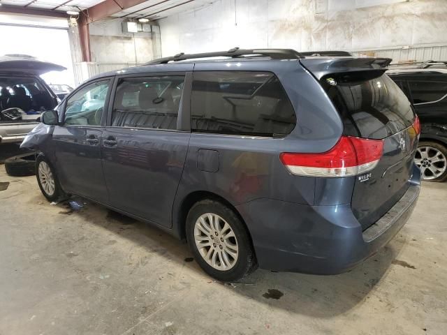 2014 Toyota Sienna XLE