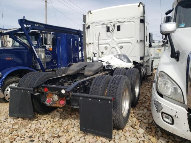 2016 Freightliner Cascadia 125