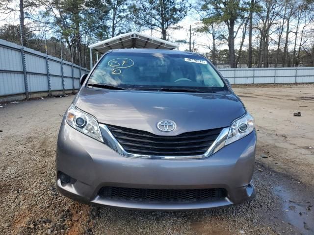 2011 Toyota Sienna LE