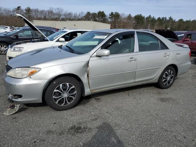 2004 Toyota Camry LE