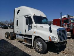 Salvage trucks for sale at Spartanburg, SC auction: 2014 Freightliner Cascadia 125