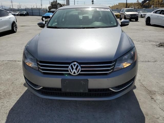 2012 Volkswagen Passat SE