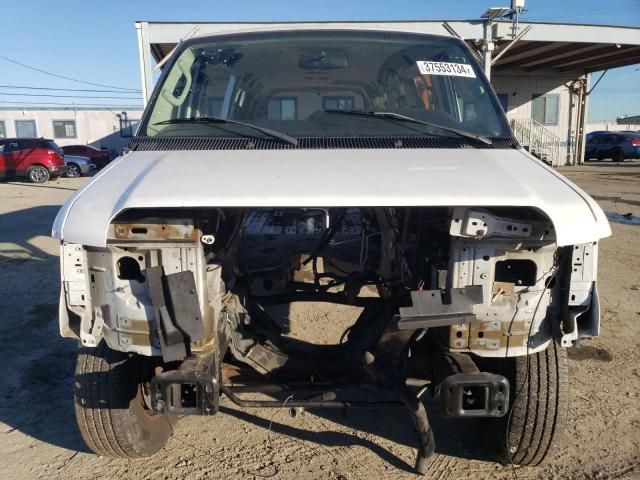 2011 Ford Econoline E350 Super Duty Wagon