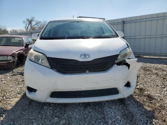 2012 Toyota Sienna LE