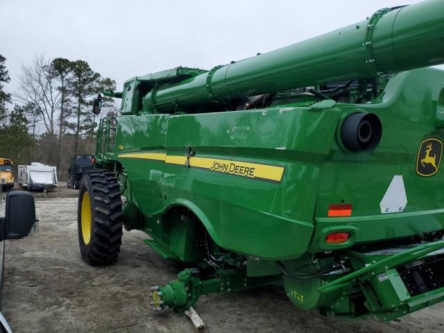 2023 John Deere S780 Combine