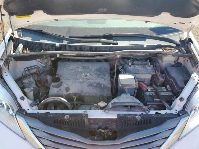 2014 Toyota Sienna XLE