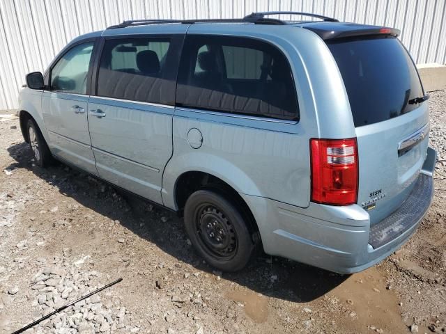 2009 Chrysler Town & Country LX