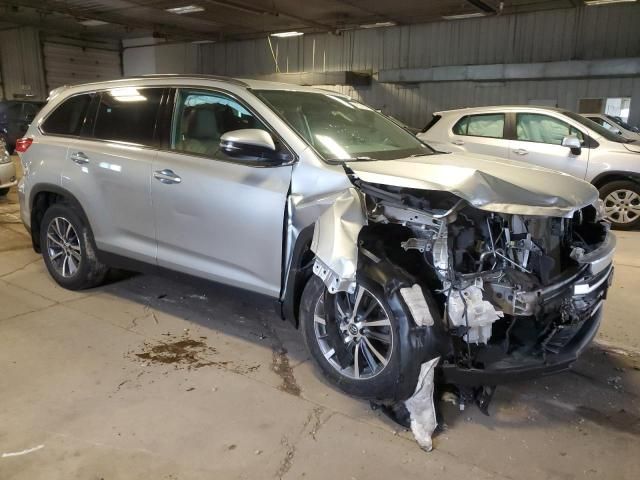 2019 Toyota Highlander SE