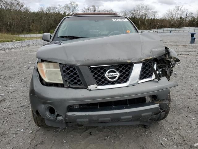 2005 Nissan Pathfinder LE