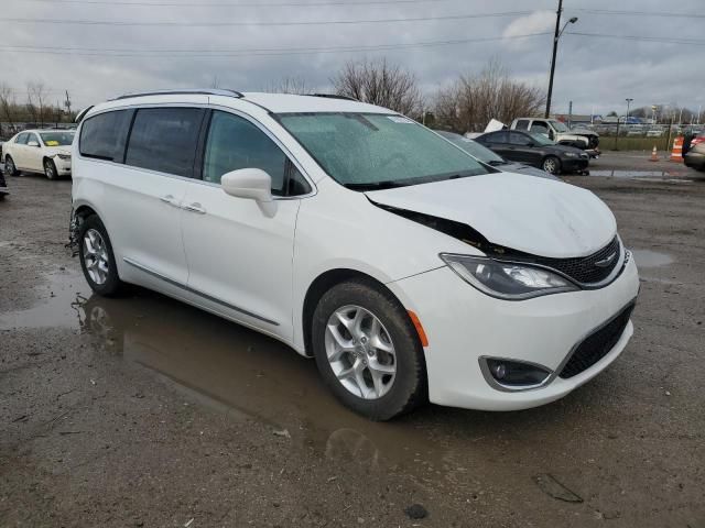 2017 Chrysler Pacifica Touring L Plus