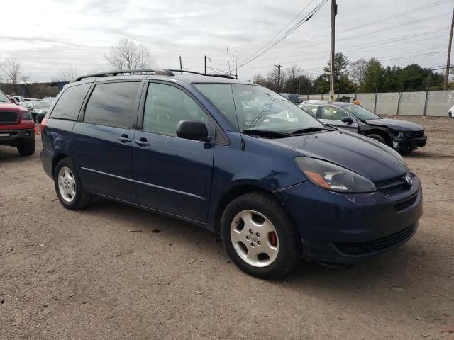 2004 Toyota Sienna CE