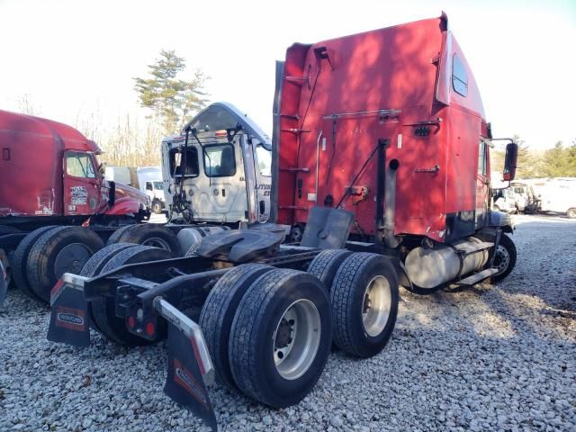 2007 Freightliner Conventional ST120