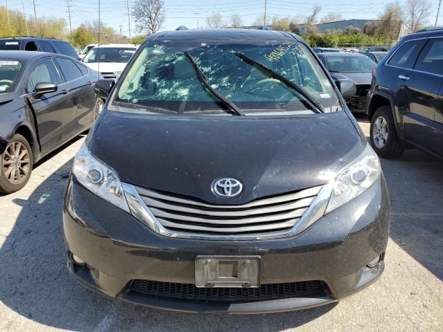 2014 Toyota Sienna XLE