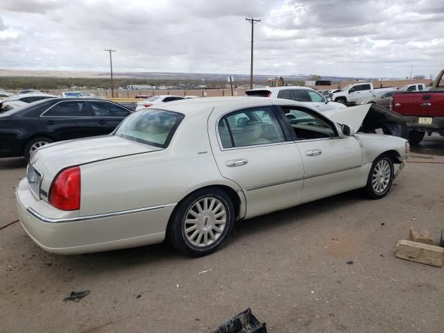 2004 Lincoln Town Car Ultimate