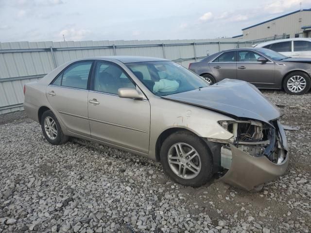 2004 Toyota Camry LE