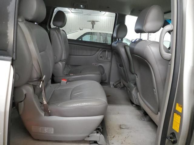 2007 Toyota Sienna XLE