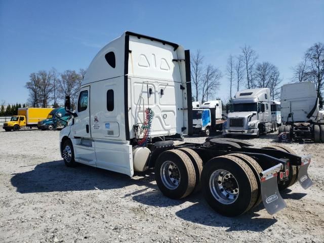 2019 Freightliner Cascadia 126