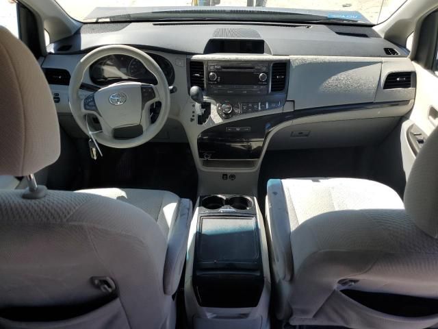 2014 Toyota Sienna LE