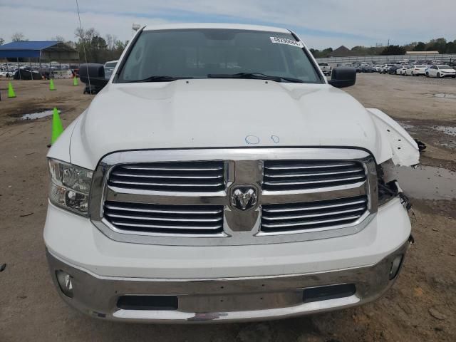 2015 Dodge RAM 1500 SLT