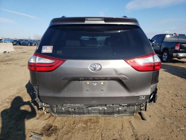 2017 Toyota Sienna XLE